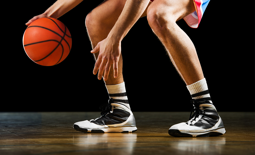 Giocatore di basket professionista in campo